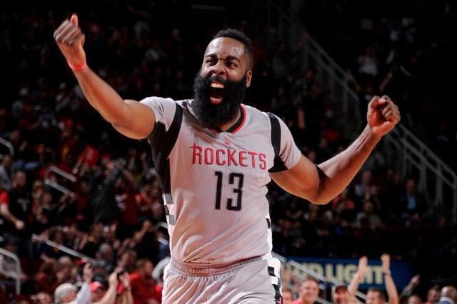 欧冠-迪亚斯戴帽萨拉赫助攻 利物浦4-0勒沃库森